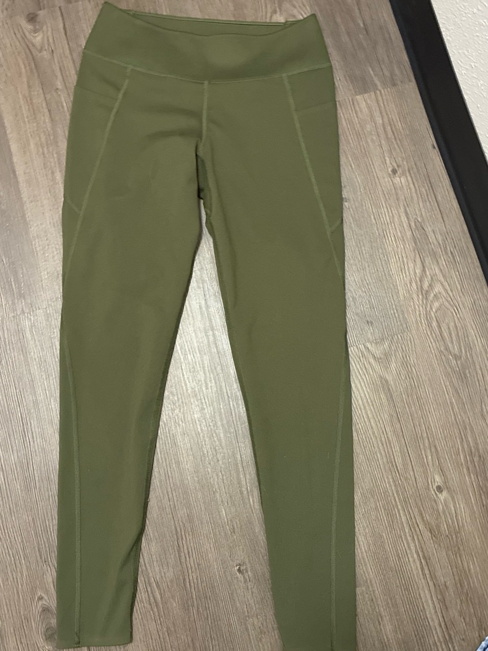 Uniqlo Olive Leggings with High Waist